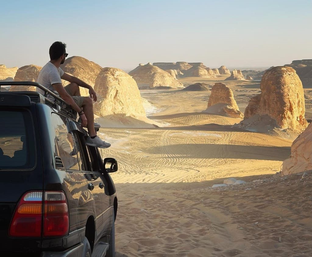 Bahariya Oasis Safari, White Desert & Black Desert 4 days 3 nights.
