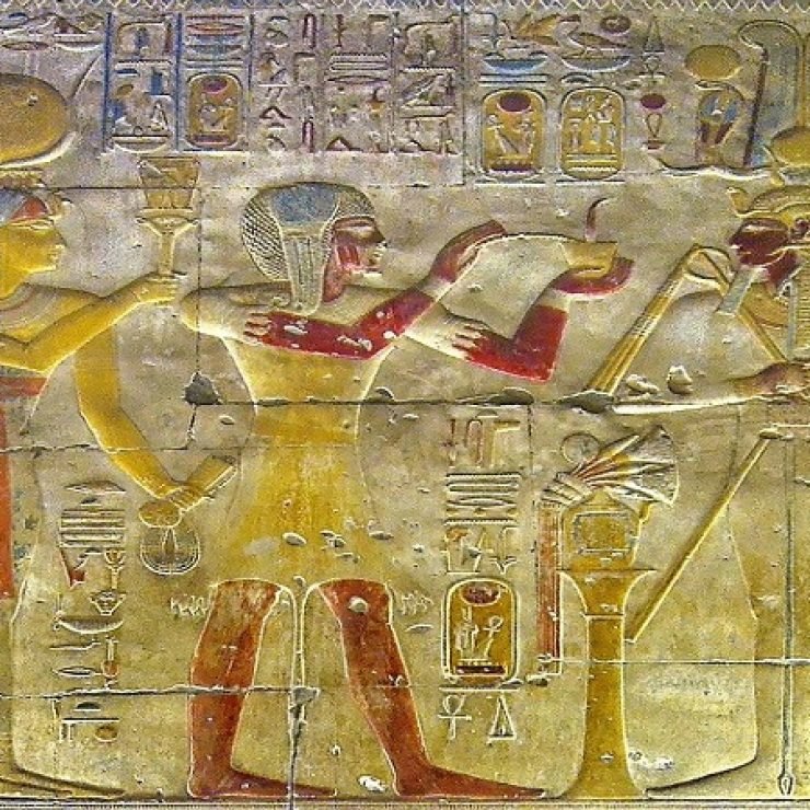 Kings giving offerings for many gods in Abydos temple