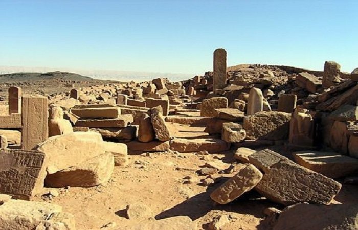 Explore Abusir VIP. This unique tour offers an intimate glimpse into the archaeological treasures ,and secrets of this significant historical site.