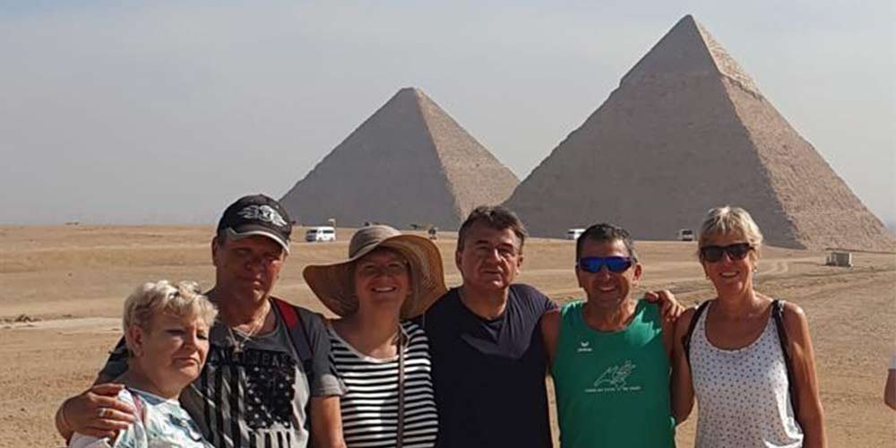 Wonderful Giza Pyramids & Grand Egyptian Museum 1 Day Tour