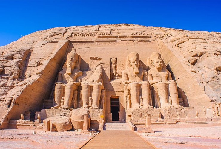 Amazing Abu Simbel sharing day tour From Aswan on 1 day